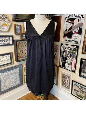 Vanity Fair Womens 100% Nylon Black Sleeveless Nightgown Size L